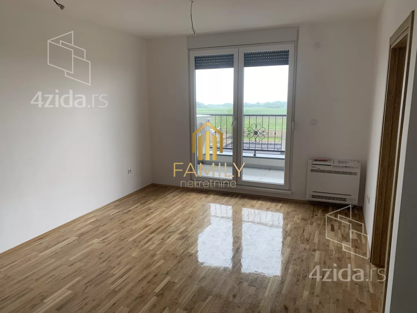 Troiposoban stan | 4zida