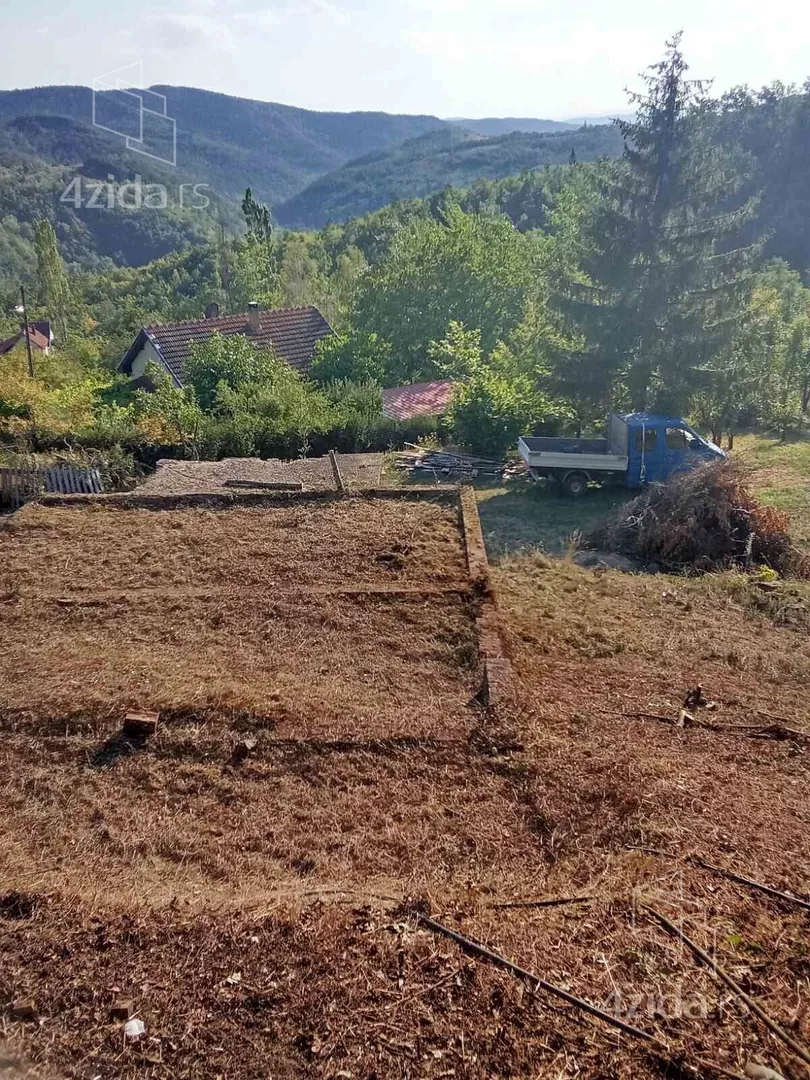 Građevinsko zemljište | 4zida