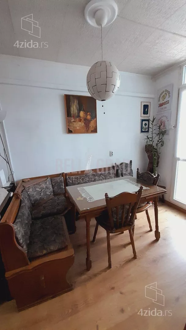 Dvoiposoban stan | 4zida