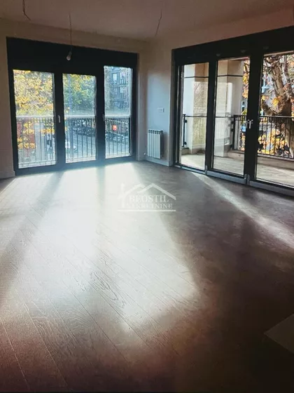 Cara Dušana | 4zida.rs