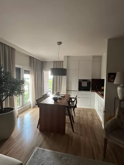 Stari Banovci | 4zida.rs