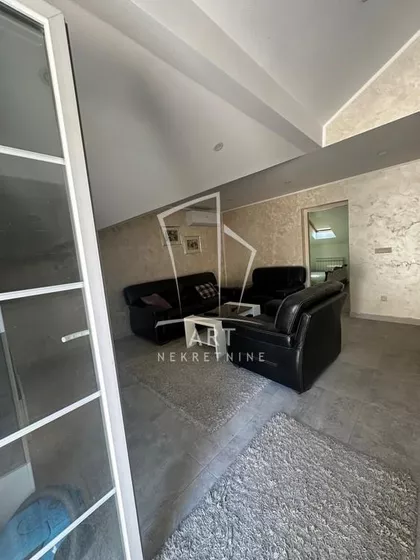 Drugovačka | 4zida.rs