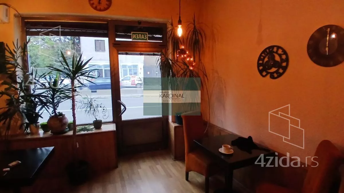 Poslovni prostor | 4zida