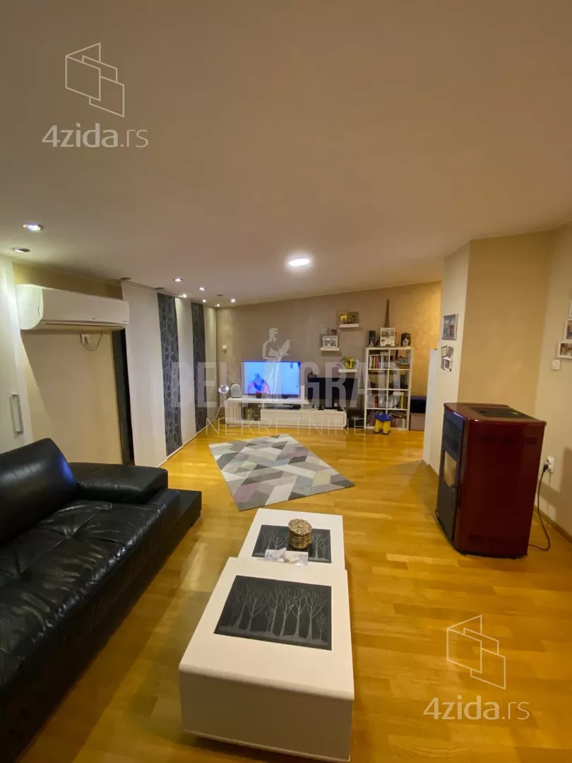 Petosoban stan | 4zida