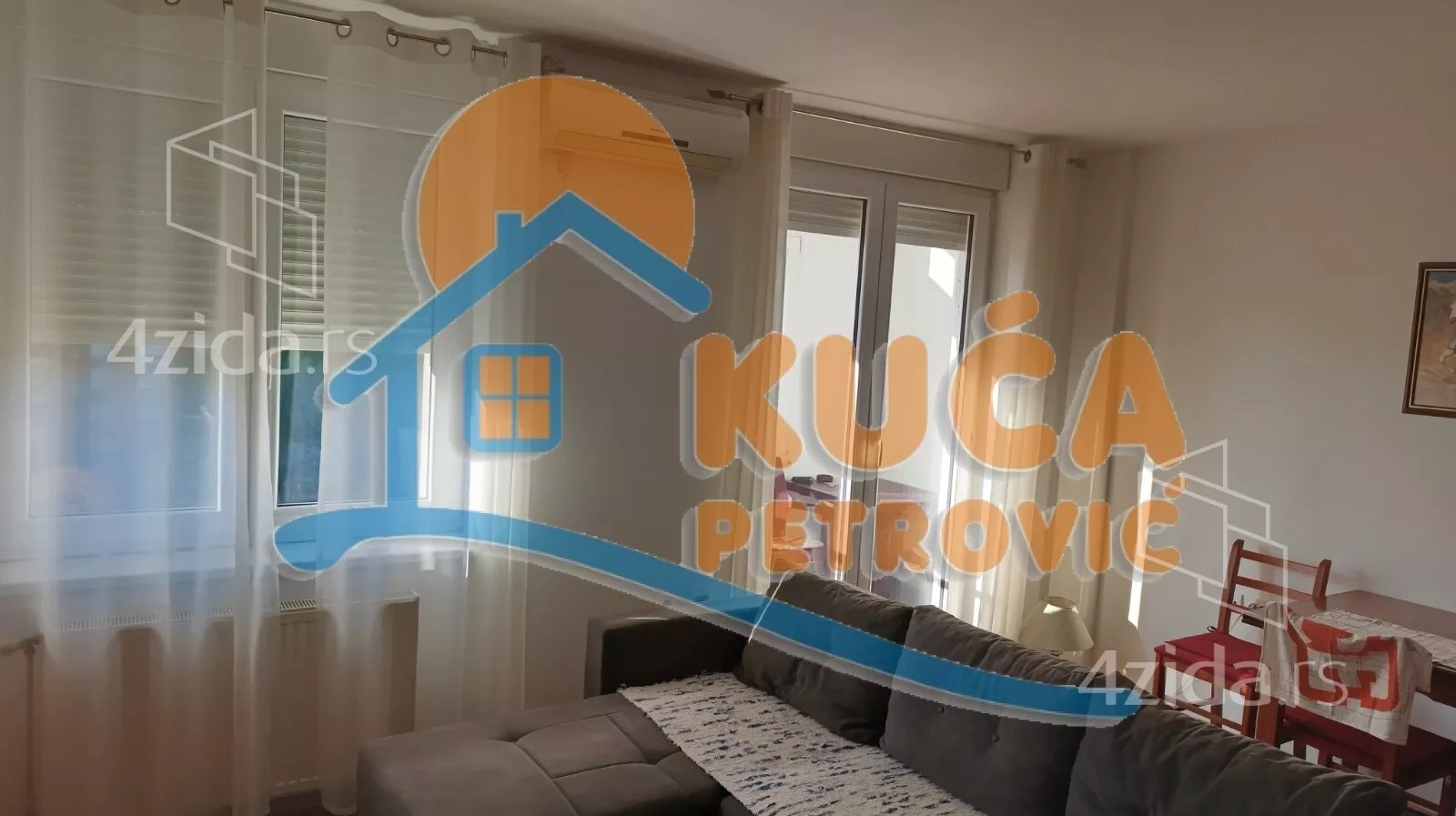 Jednoiposoban stan | 4zida