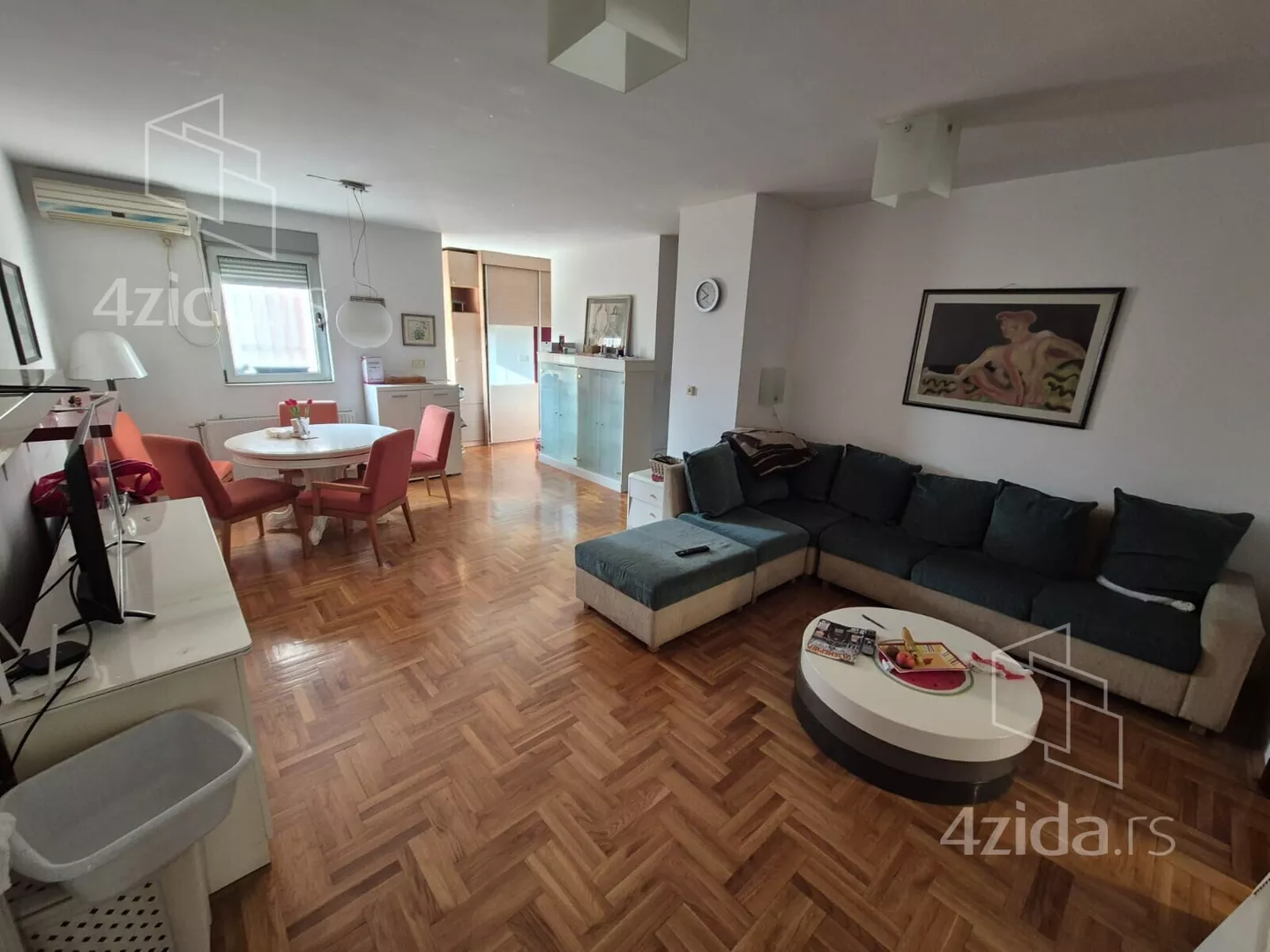 Dvoiposoban stan | 4zida