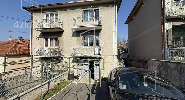 3-etažna kuća | 4zida