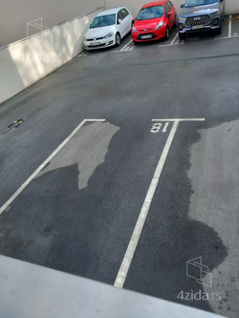 Parking | 4zida