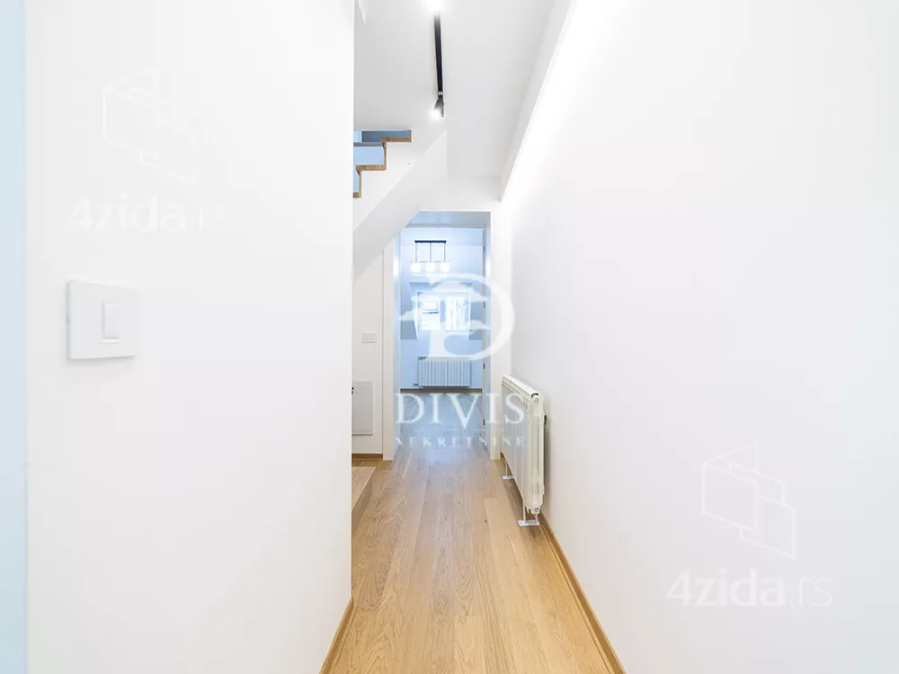 Četvoroiposoban stan | 4zida