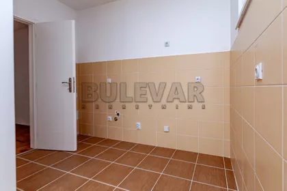 Bulevar Nemanjića | 4zida.rs