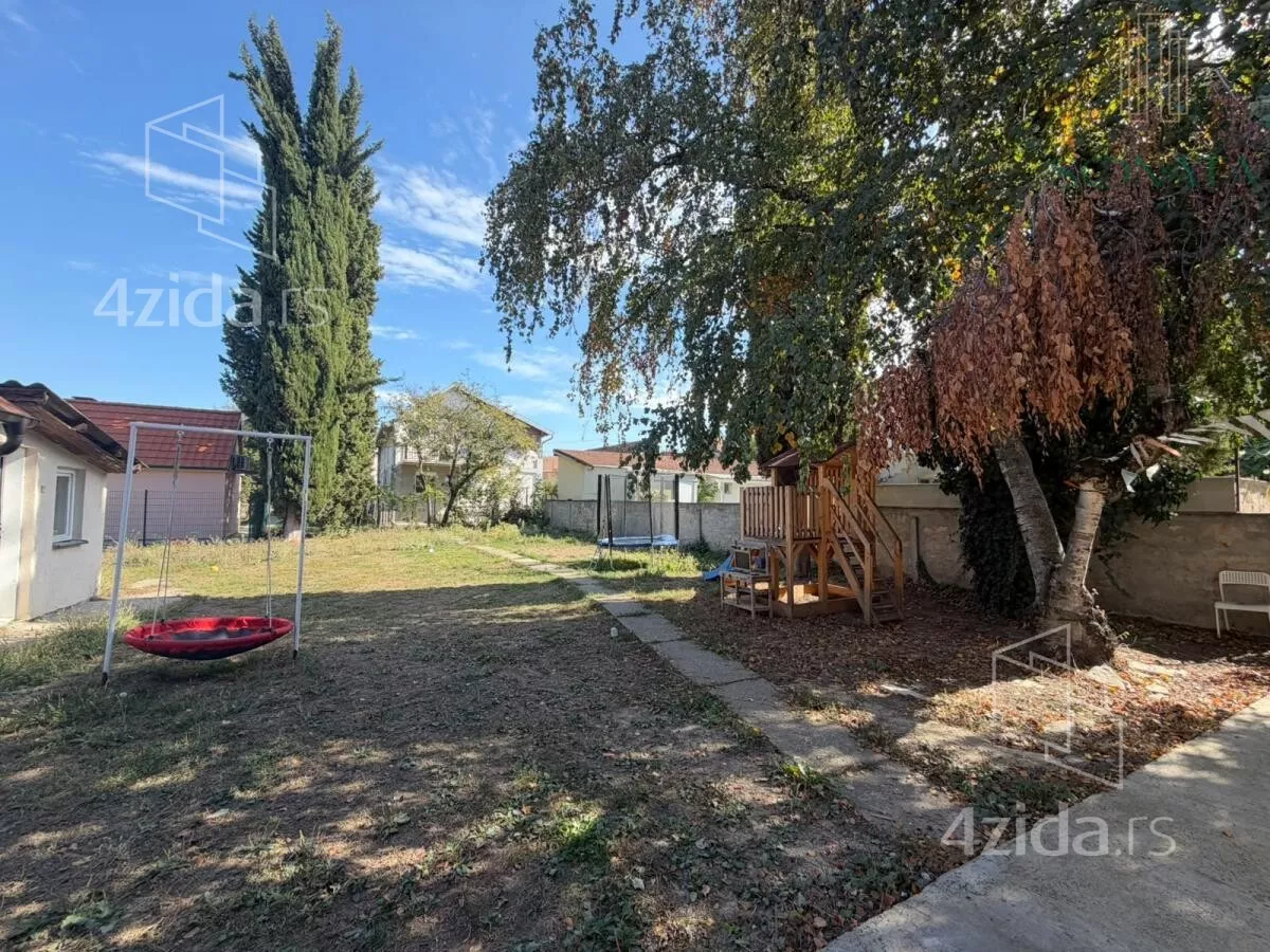Kuća | 4zida
