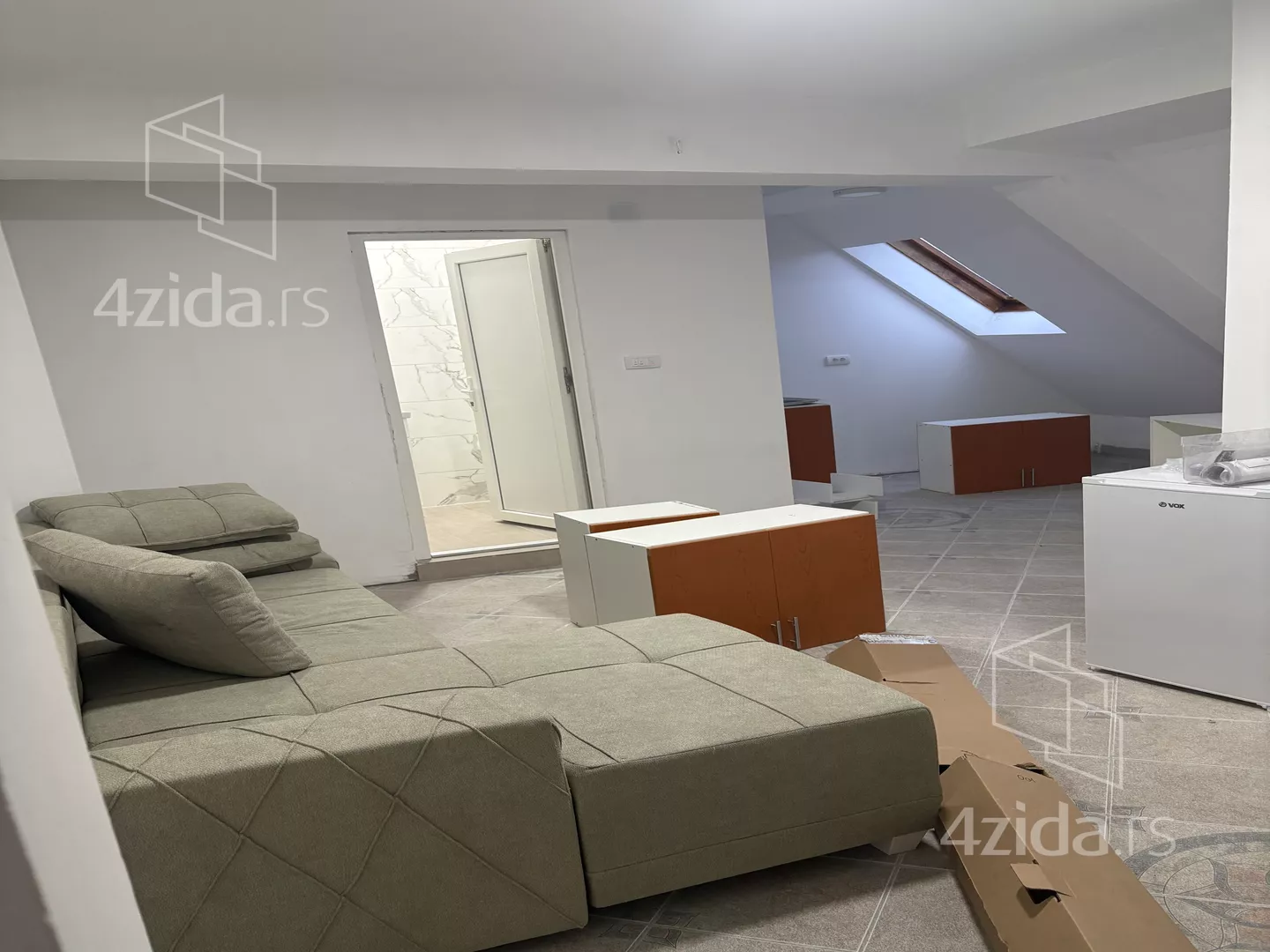 Jednoiposoban stan | 4zida