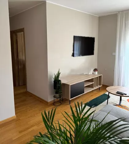 Autokomanda | 4zida.rs