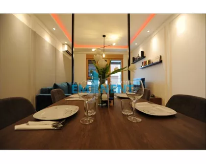 Tadije Sondermajera | 4zida.rs