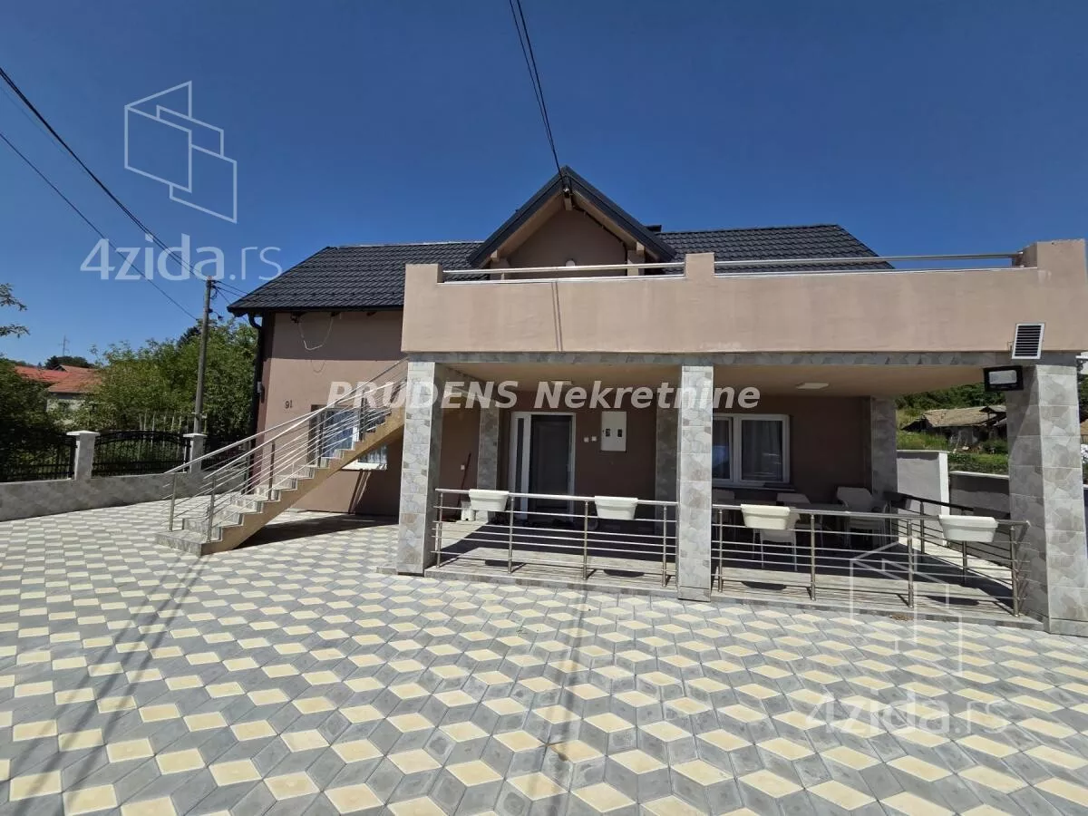 Kuća | 4zida