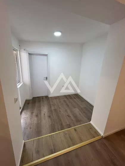 Karađorđeva | 4zida.rs