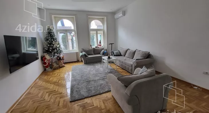 Četvorosoban stan za izdavanje, Novi Sad - Centar, 1.200€, 130m² - stampaj