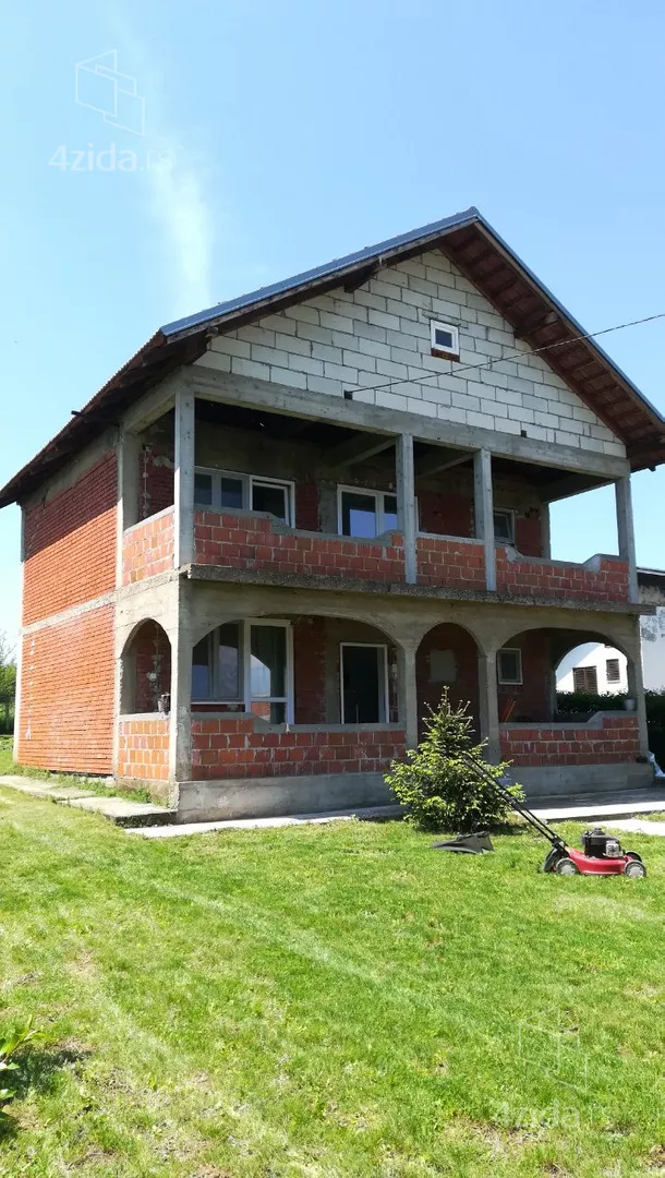 2-etažna kuća | 4zida