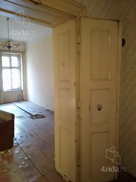 Četvoroiposoban stan | 4zida