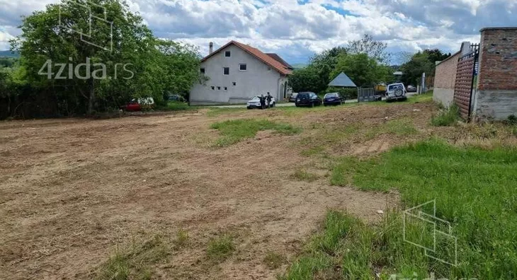 Građevinsko zemljište | 4zida