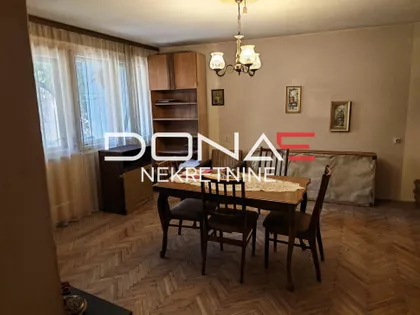 Nade Tomić | 4zida.rs