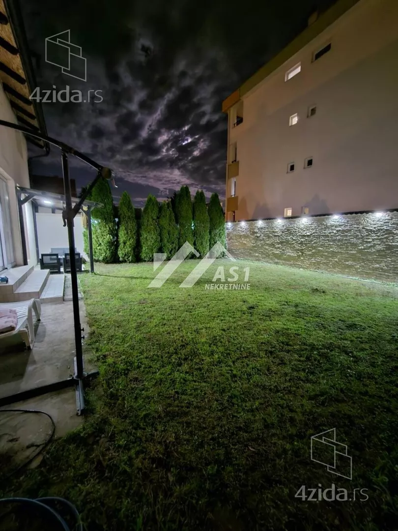 Petosoban stan | 4zida