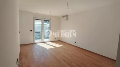 Surčin (mesto) | 4zida.rs