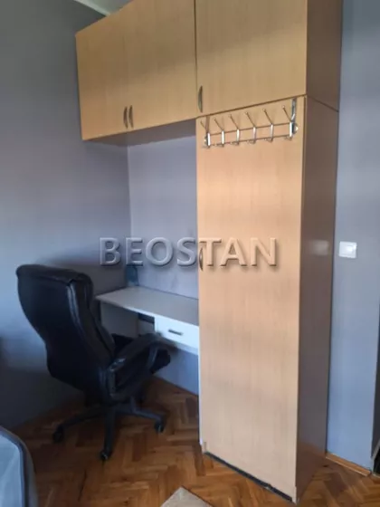 Ustanička | 4zida.rs
