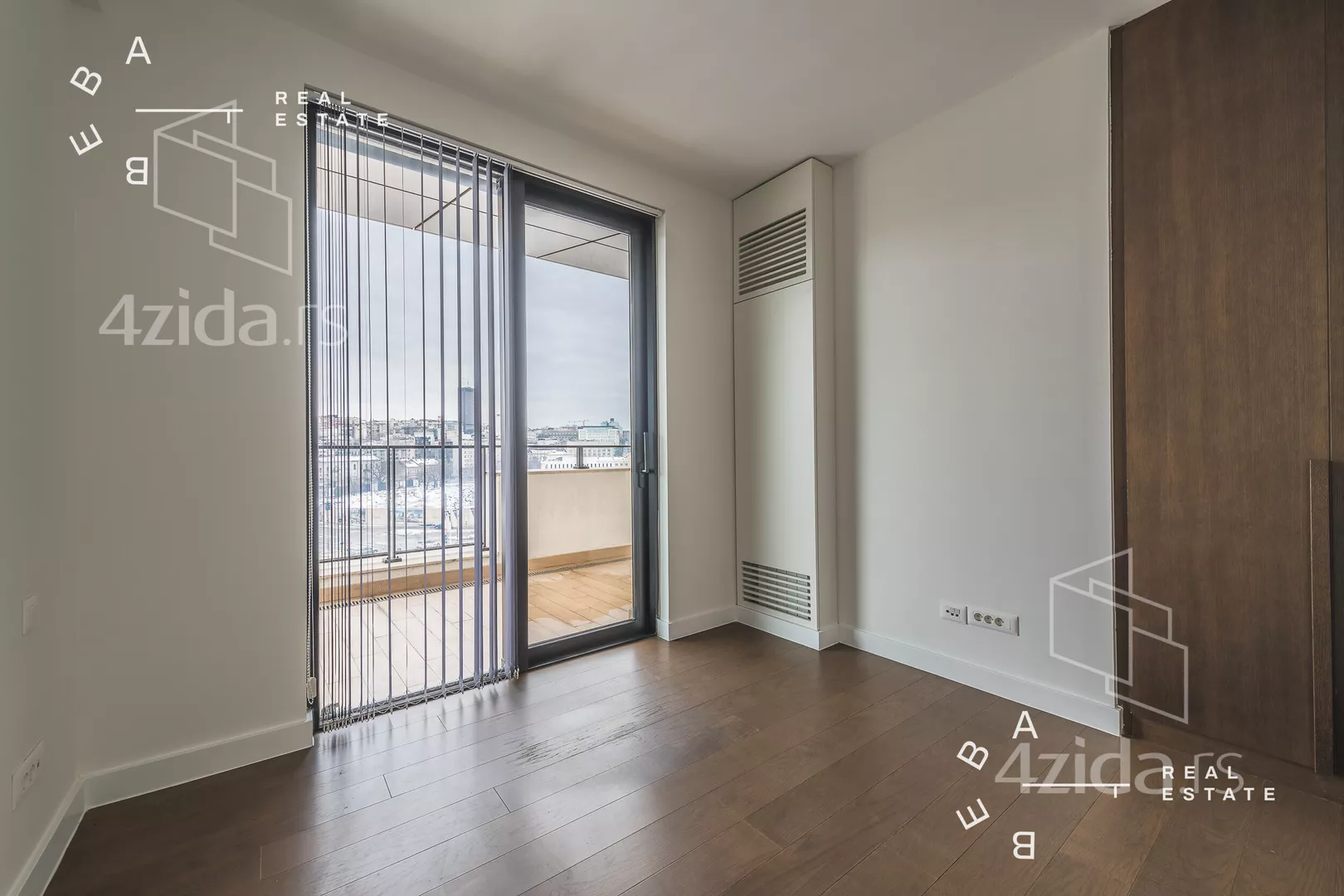 Petosoban stan | 4zida