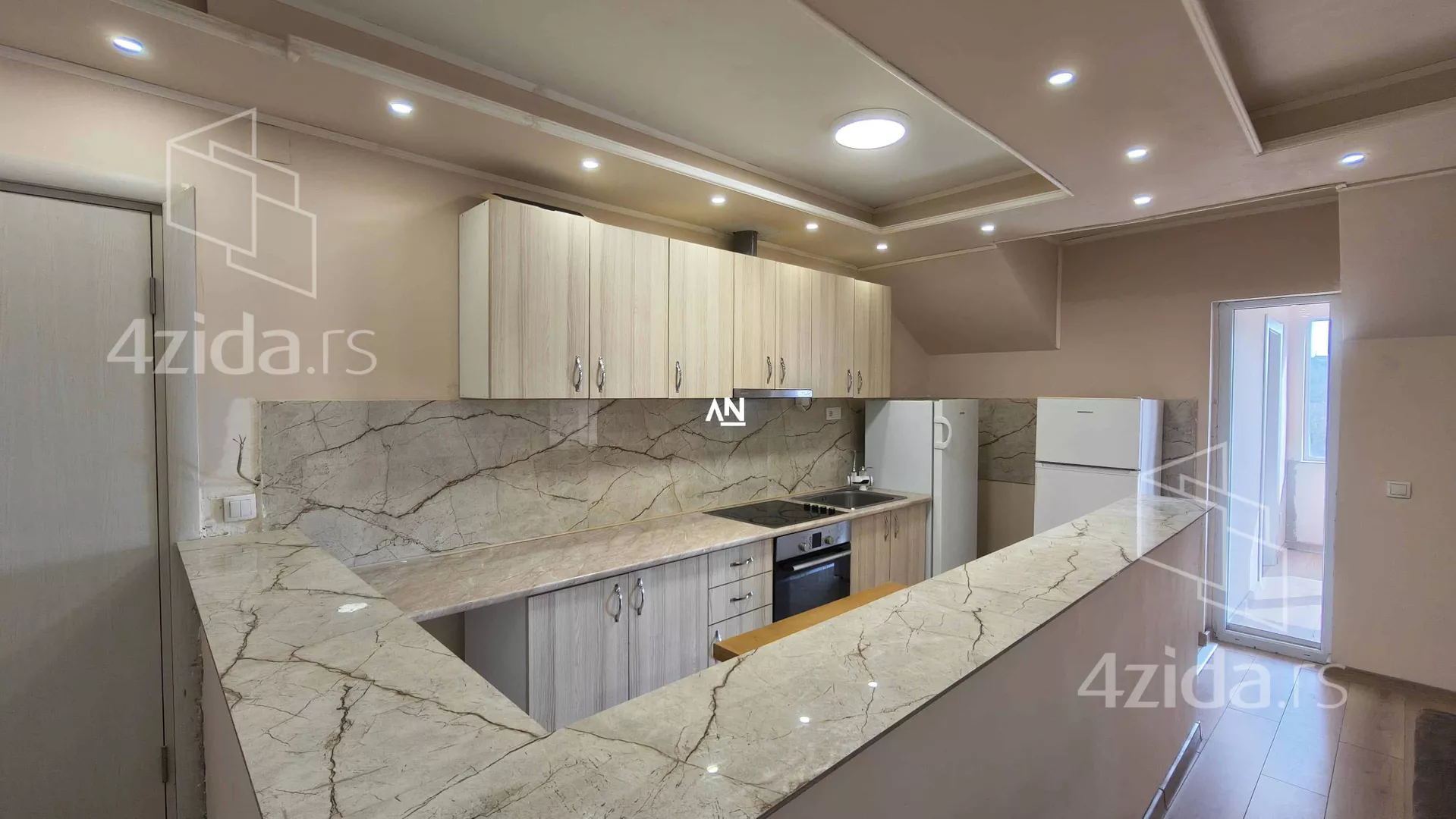 Četvorosoban stan | 4zida