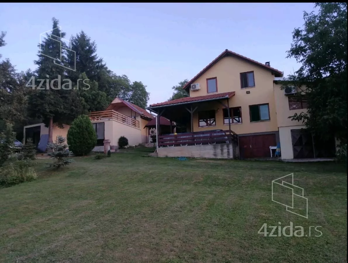 Kuća | 4zida