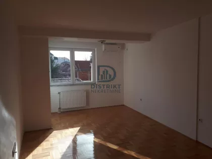 Dom Zdravlja | 4zida.rs