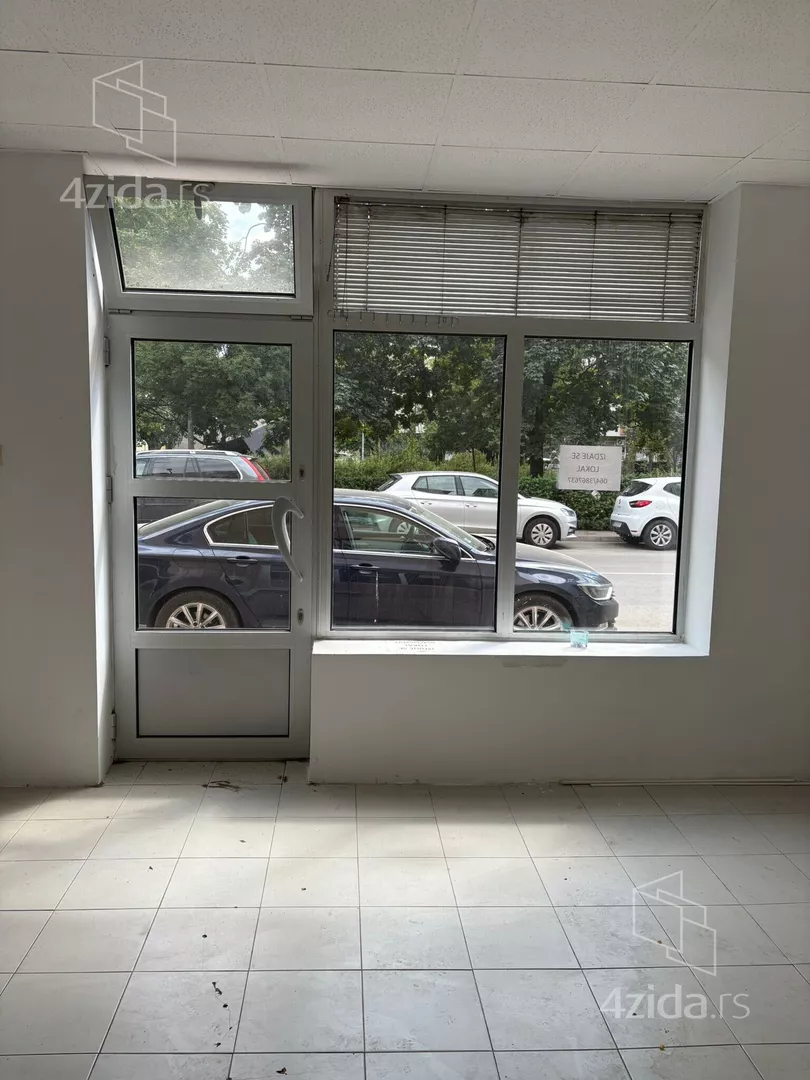 Poslovni prostor | 4zida