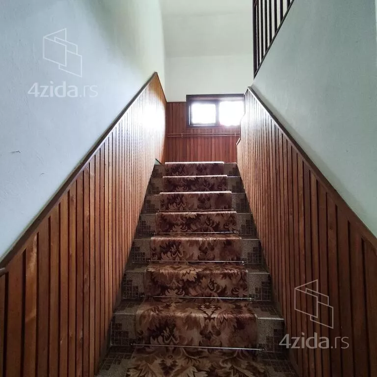 3-etažna kuća | 4zida