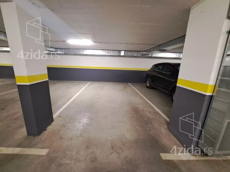 Parking | 4zida