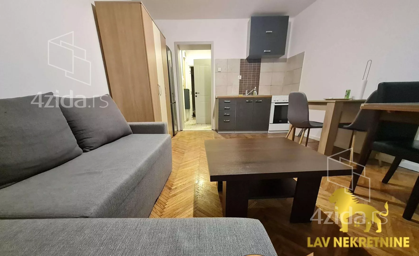 Jednoiposoban stan | 4zida