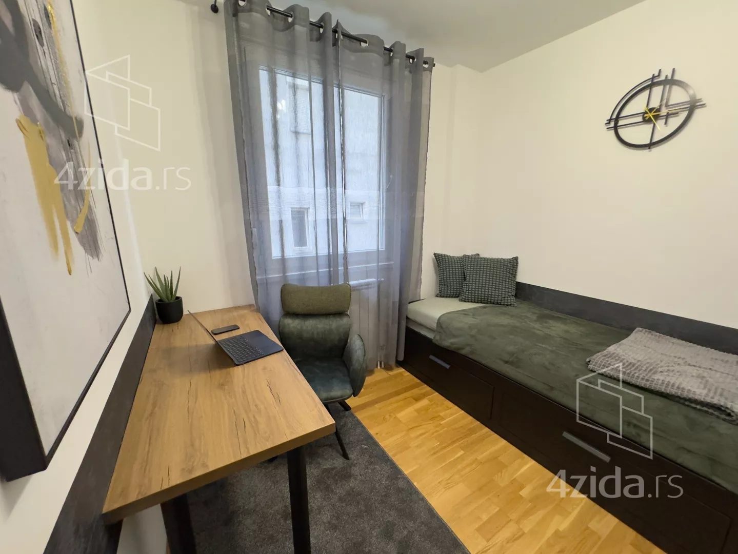 Troiposoban stan | 4zida