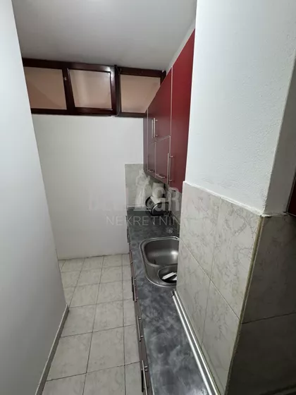 Petra Lekovića | 4zida.rs