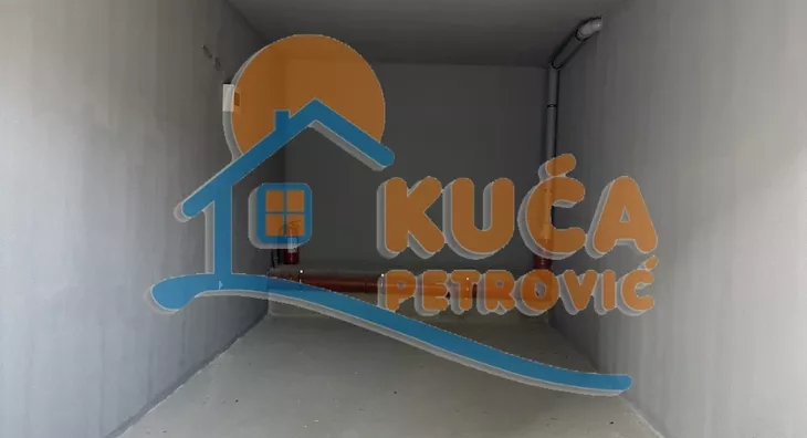 Garaža | 4zida