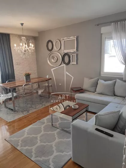 Mariborska | 4zida.rs