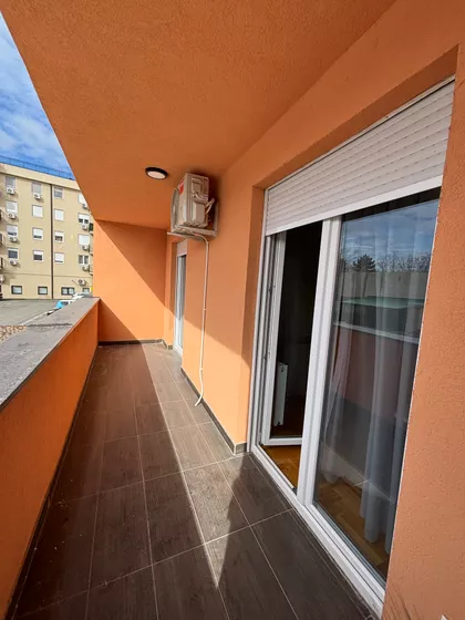 Šolohova 20 | 4zida.rs