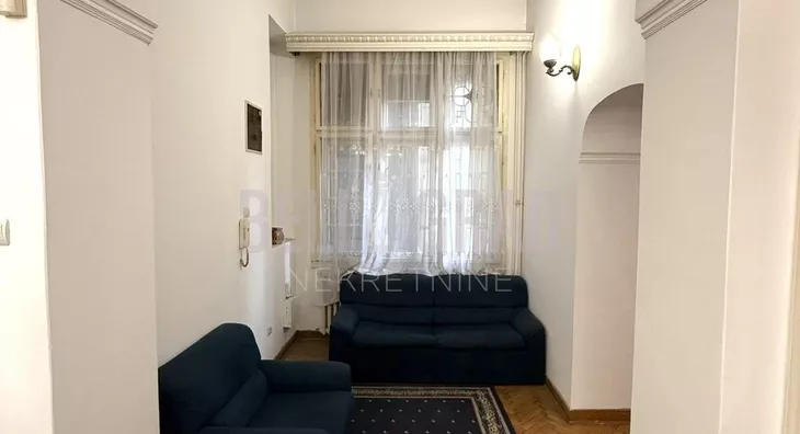 Šestosoban stan | 4zida