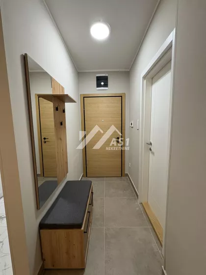 Rumenački put | 4zida.rs