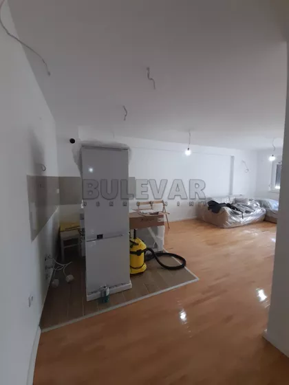 Cara Dušana | 4zida.rs