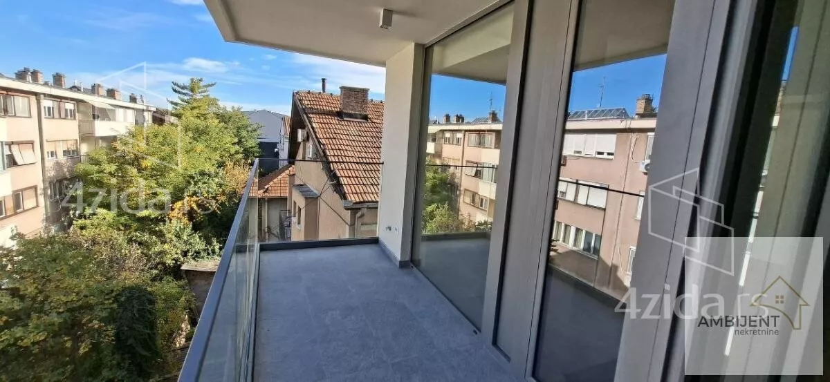 Troiposoban stan | 4zida