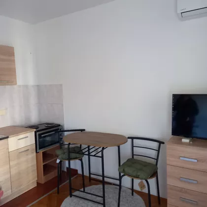 Cara Dušana 82 | 4zida.rs