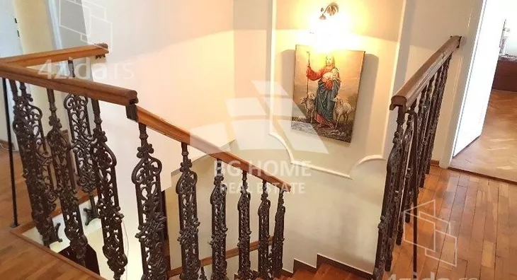 Šestosoban stan | 4zida
