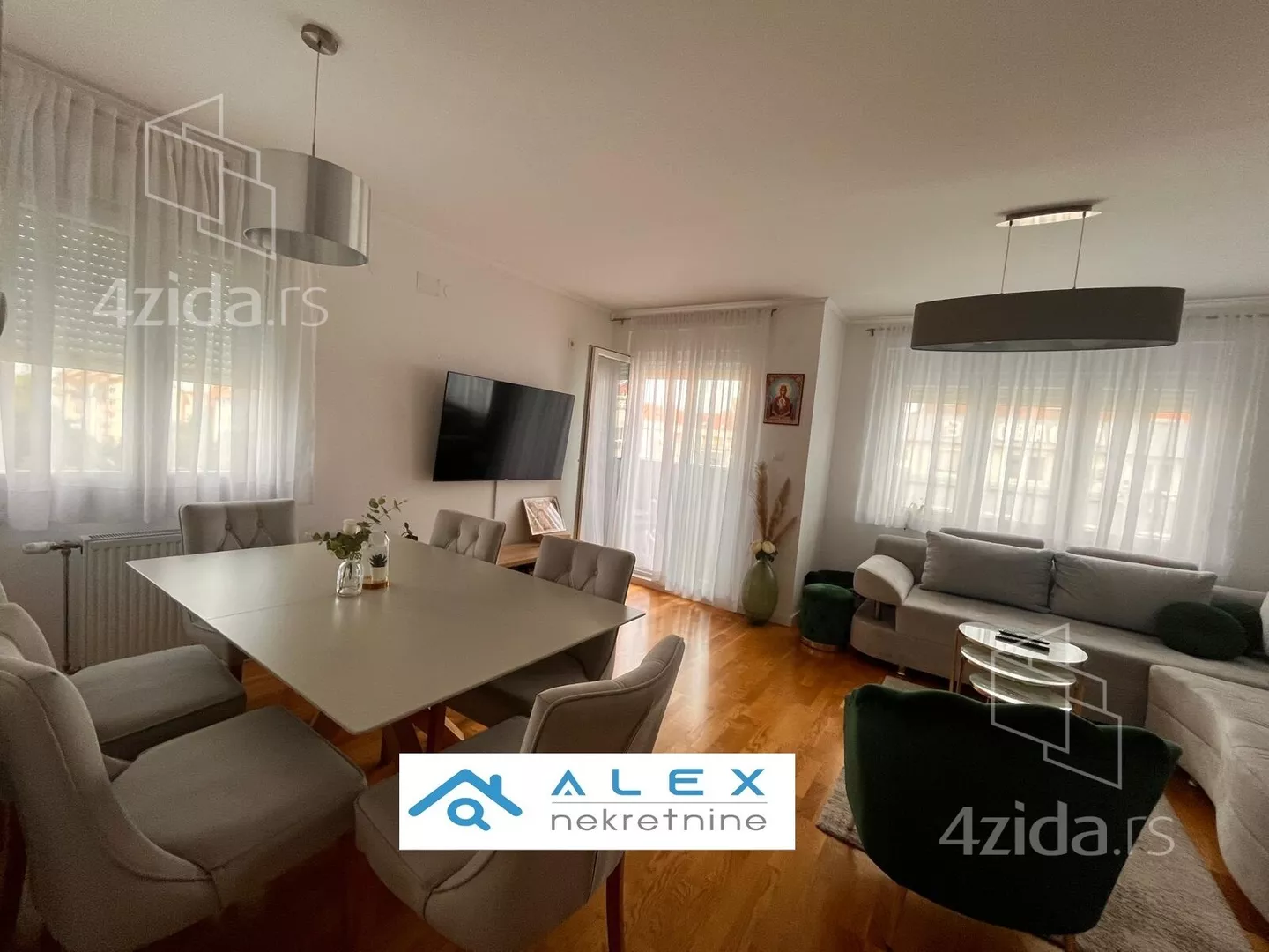 Petosoban stan | 4zida