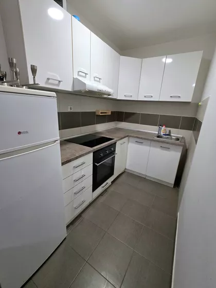 Braće Dirak 34 | 4zida.rs