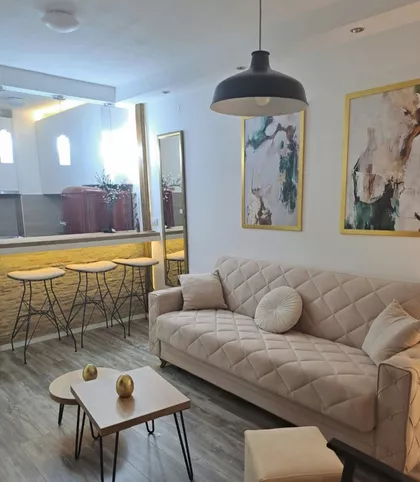 Laze Marinkovića | 4zida.rs